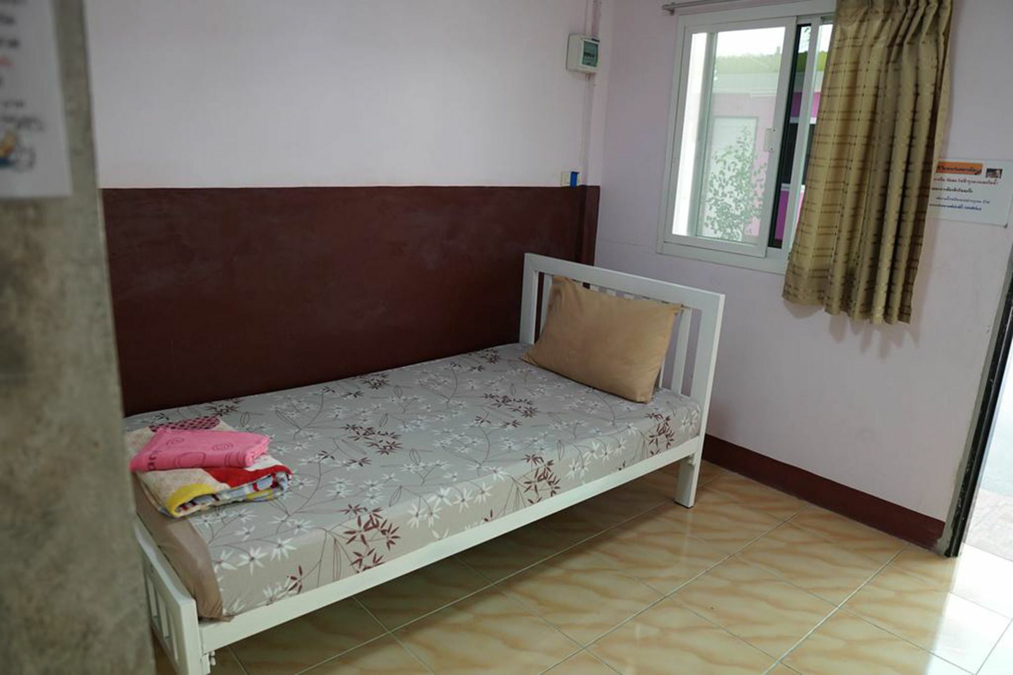 Winny Apartment Rayong Esterno foto