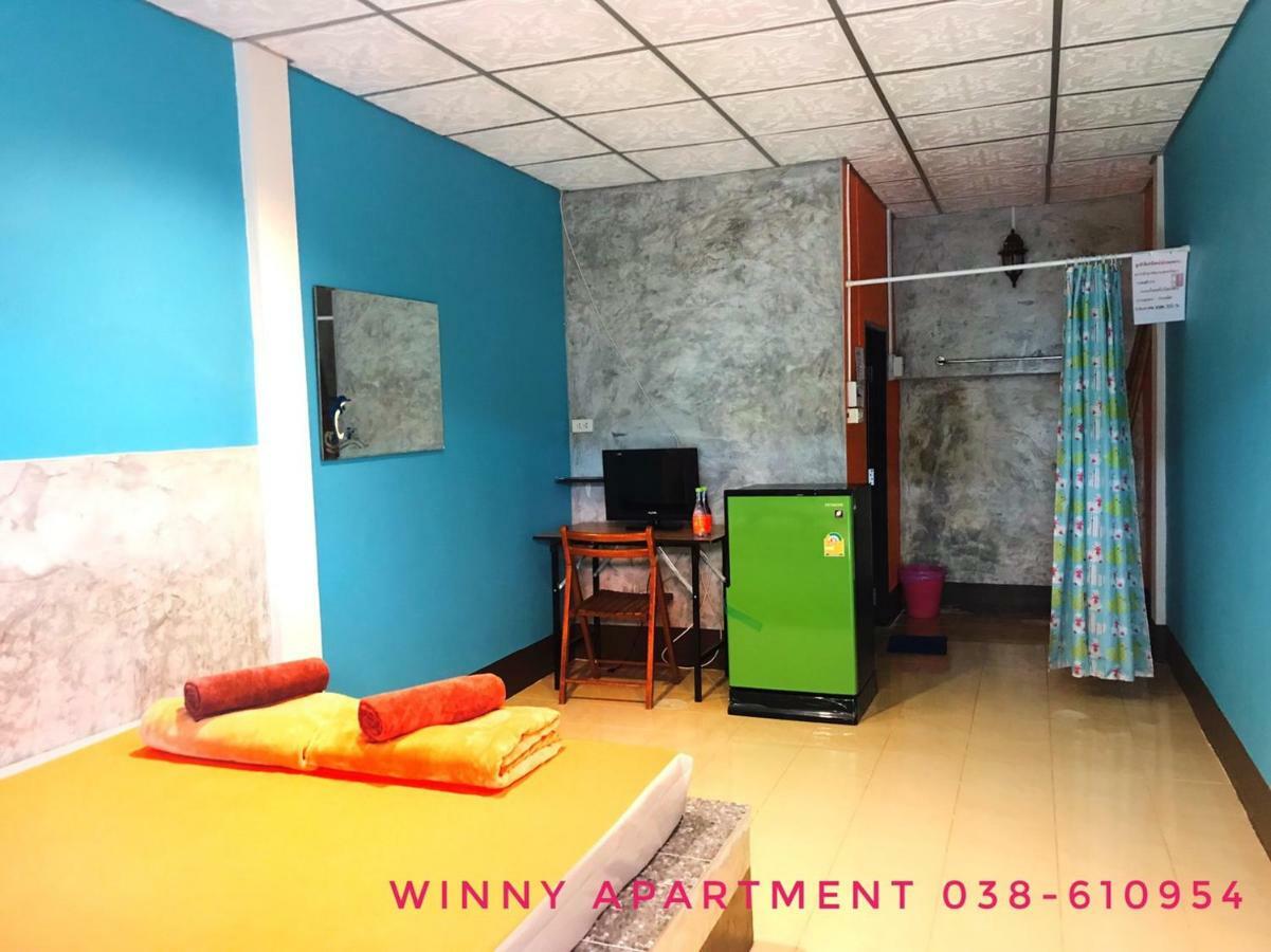 Winny Apartment Rayong Esterno foto