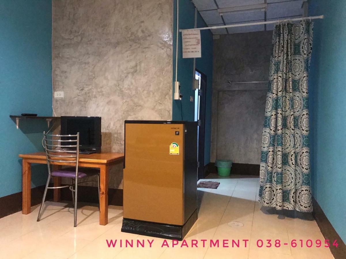 Winny Apartment Rayong Esterno foto