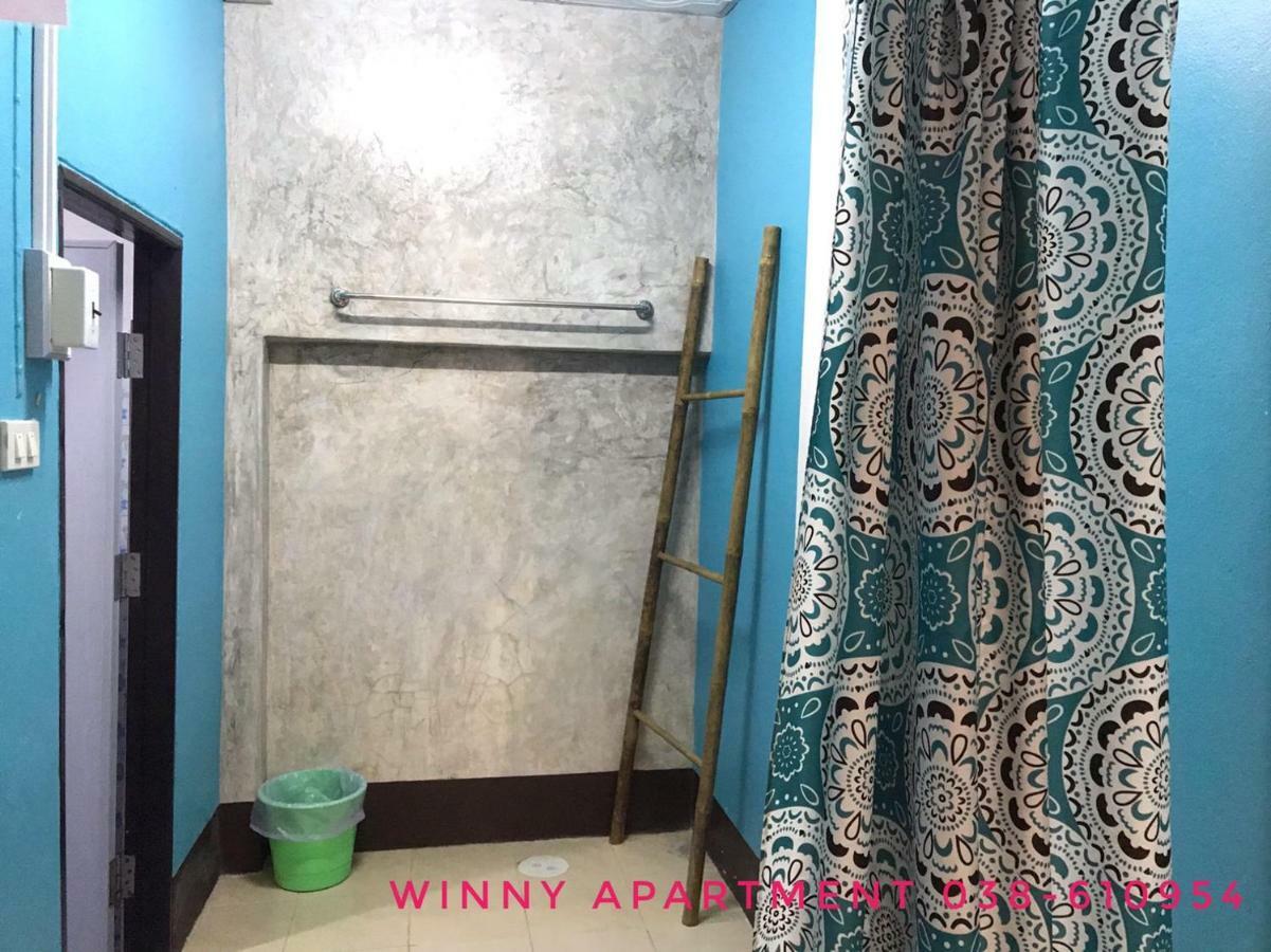 Winny Apartment Rayong Esterno foto