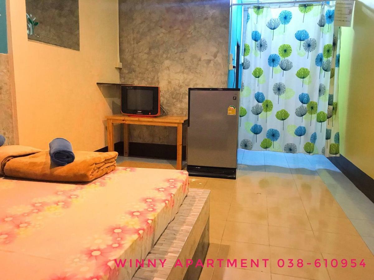 Winny Apartment Rayong Esterno foto