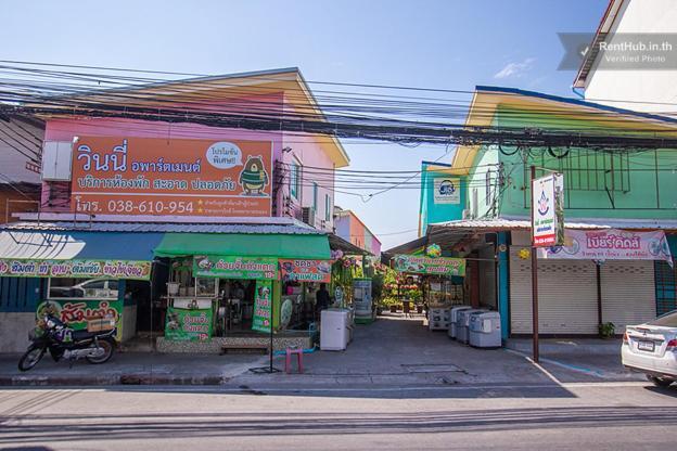 Winny Apartment Rayong Esterno foto